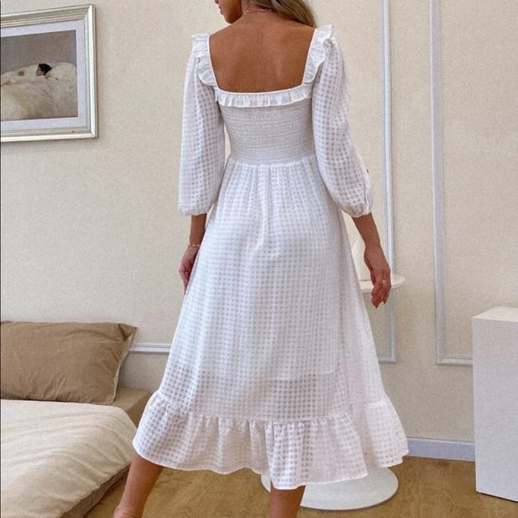 Square neck dress - Picture 3 of 10